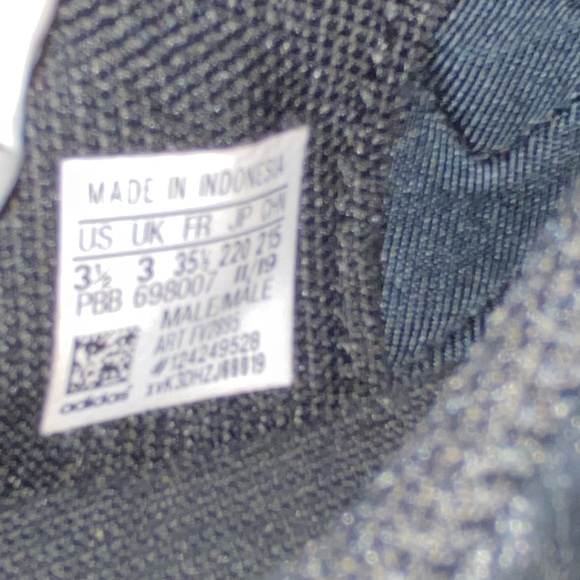 Soccer track shoes adidas 3 1/2 - Picture 3 of 5